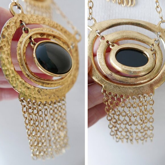 1970s Hammered Gold Statement Necklace - Picture 5 of 8